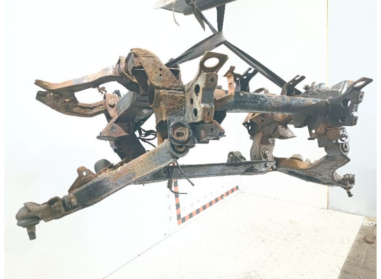 Балка подвески передняя (подрамник) к Mitsubishi Pajero, 2002г.