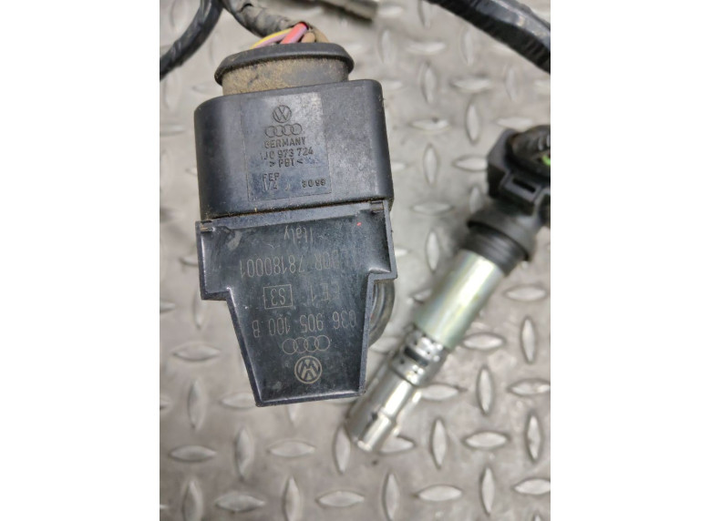 Катушка зажигания к Volkswagen Golf, 2002г.