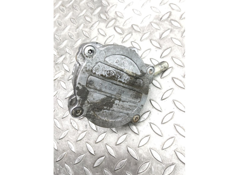 Насос вакуумный к Mercedes C W203, 2005г.