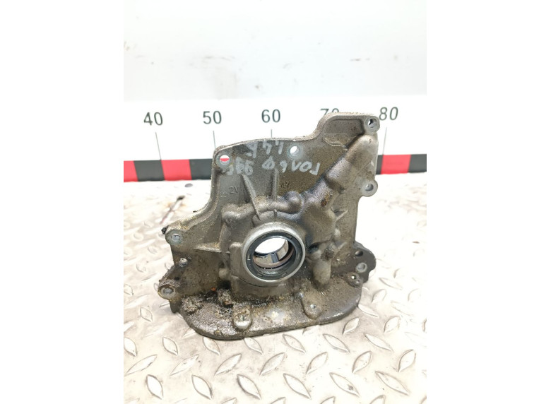 Насос масляный к Volkswagen Golf, 1999г.