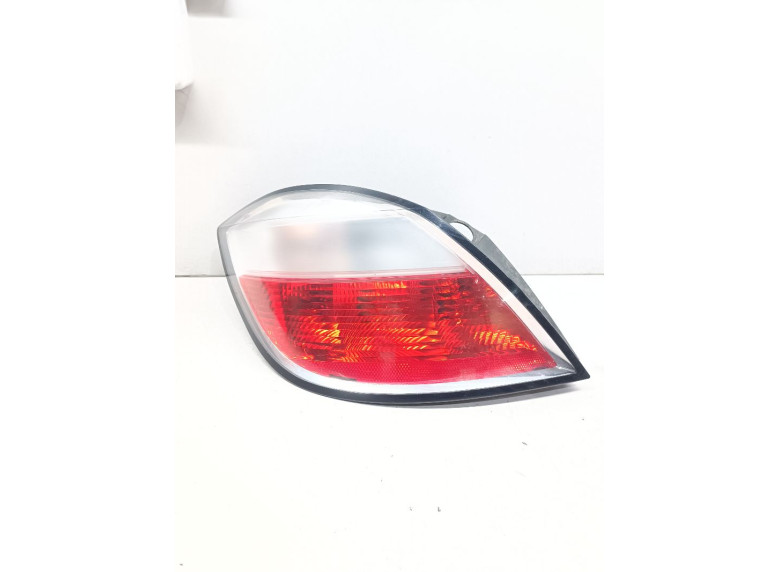 Фонарь задний левый к Opel Astra, 2006г.