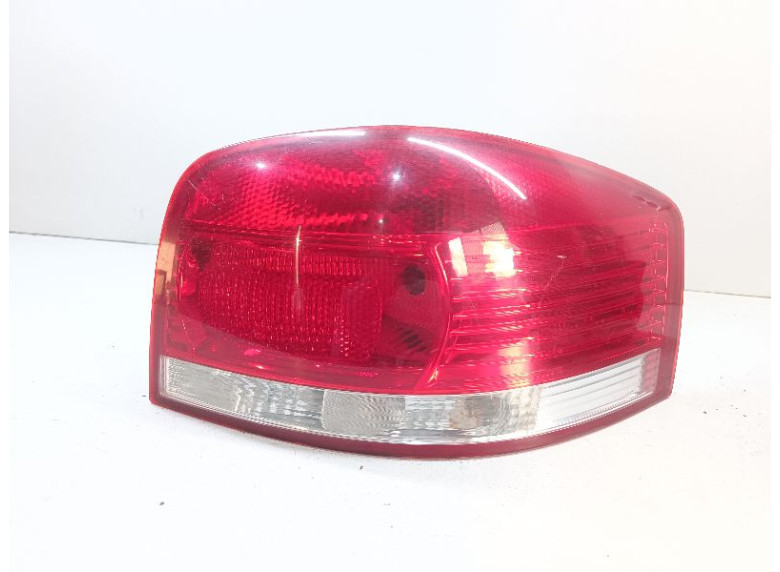 Фонарь задний правый к Audi A3, 2003г.