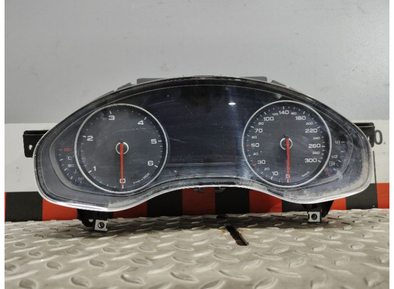Щиток приборов (приборная панель) к Audi A6, 2012г.