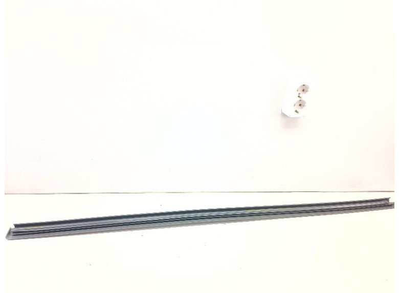 Молдинг стекла лобового к MAN TGL, 2006г.