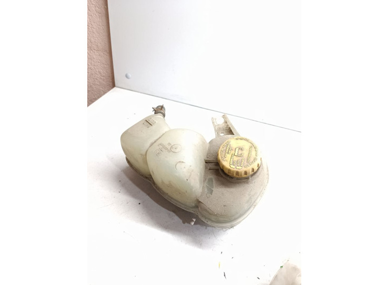 Бачок расширительный к Opel Astra, 1996г.