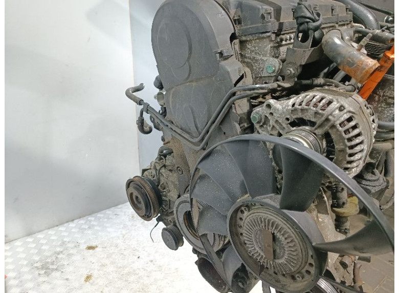 Двигатель к Volkswagen Passat, 2001г.