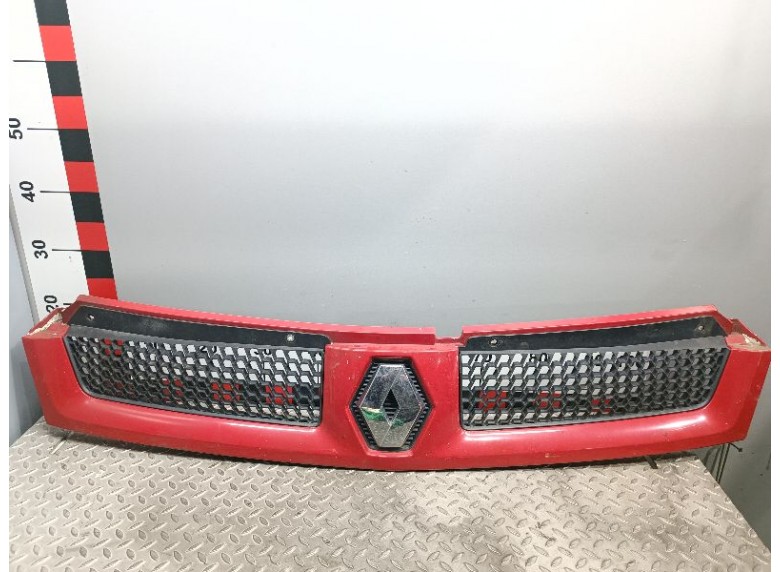 Решетка радиатора к Renault Master
