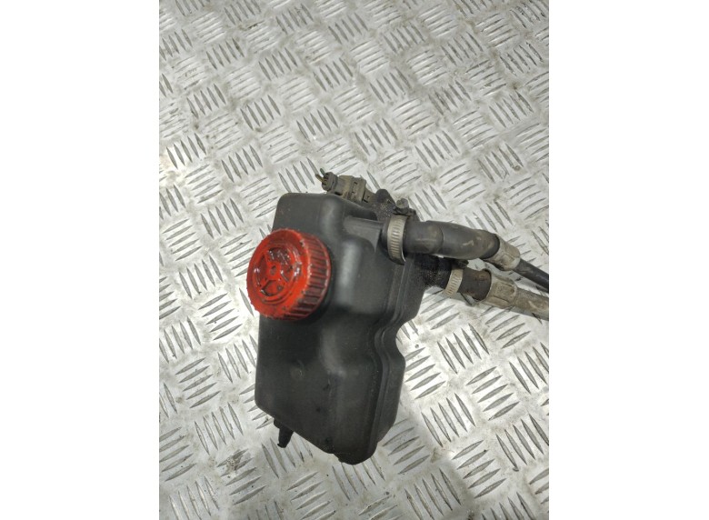 Бачок гидроусилителя к Бачок гидроусилителя к Peugeot 406 undefined г. 406