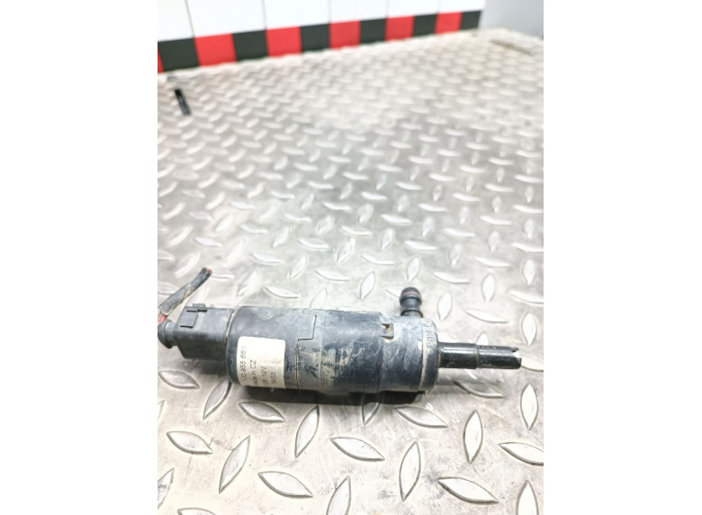 Насос (моторчик) омывателя стекла к Skoda Octavia