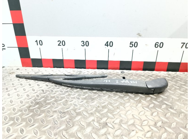 Щеткодержатель задний к Mazda 2, 2008г.