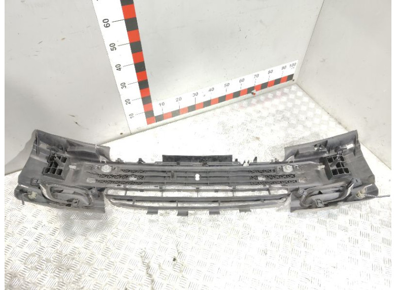 Усилитель бампера переднего к Volvo V70, 2004г.