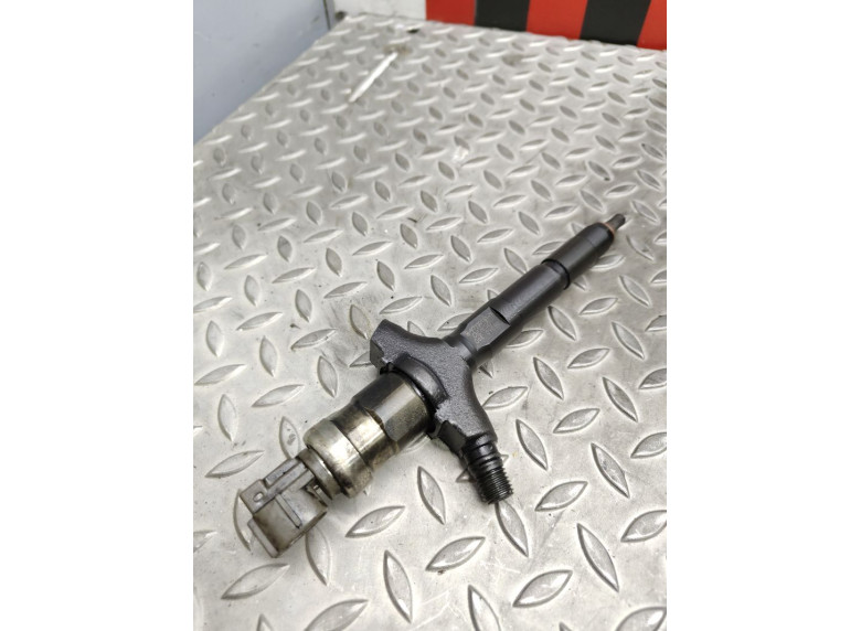 Форсунка к Opel Signum, 2004г.