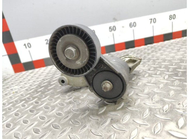 Натяжитель ремня генератора к Opel Astra, 2003г.