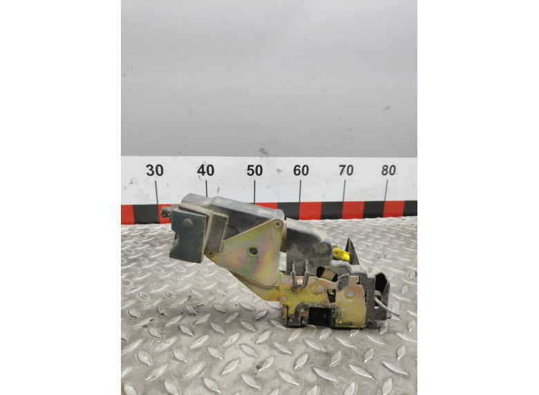 Замок двери передней правой к Замок двери передней правой к Volvo S40 undefined г. S40