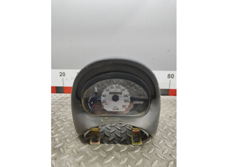 Щиток приборов (приборная панель) к Fiat Seicento, 2001г.