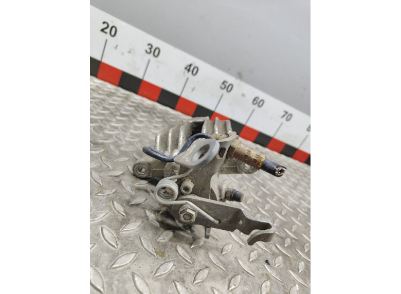 Суппорт задний правый к Volkswagen Golf, 2006г.