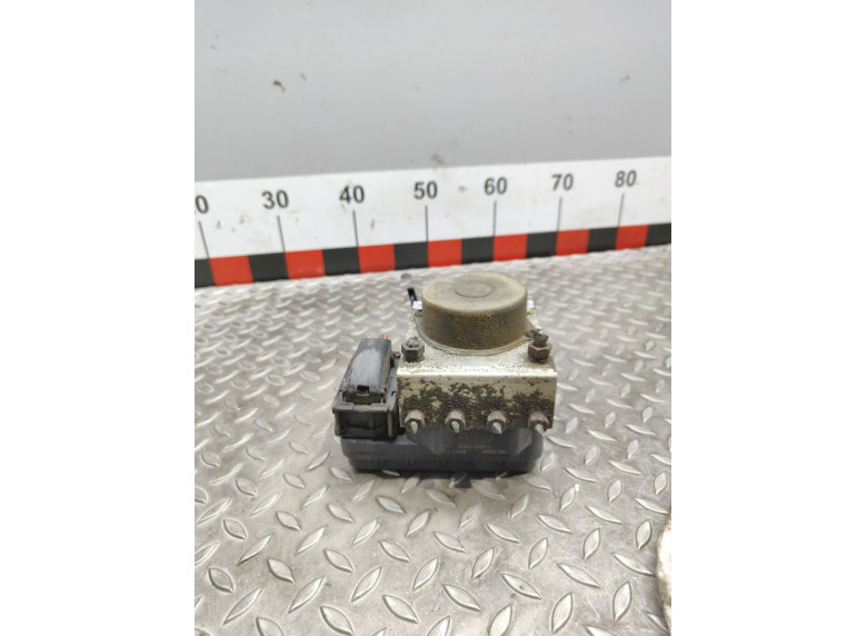 Блок ABS к Toyota iQ, 2008г.