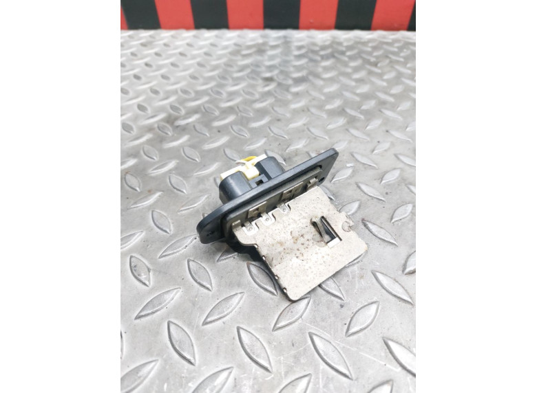 Сопротивление печки к Toyota iQ, 2008г.