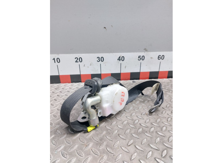Ремень безопасности передний правый к Toyota iQ, 2008г.