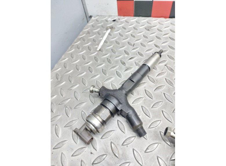 Форсунка к Opel Signum, 2005г.