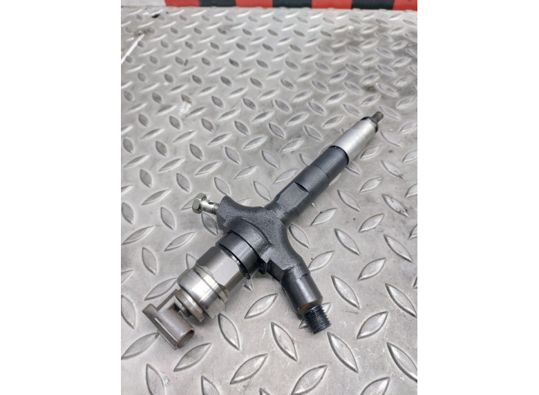 Форсунка к Opel Signum, 2005г.