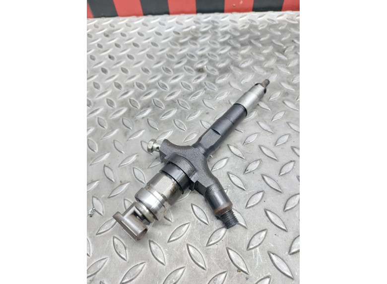 Форсунка к Opel Signum, 2005г.