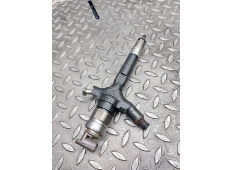 Форсунка к Opel Signum, 2005г.