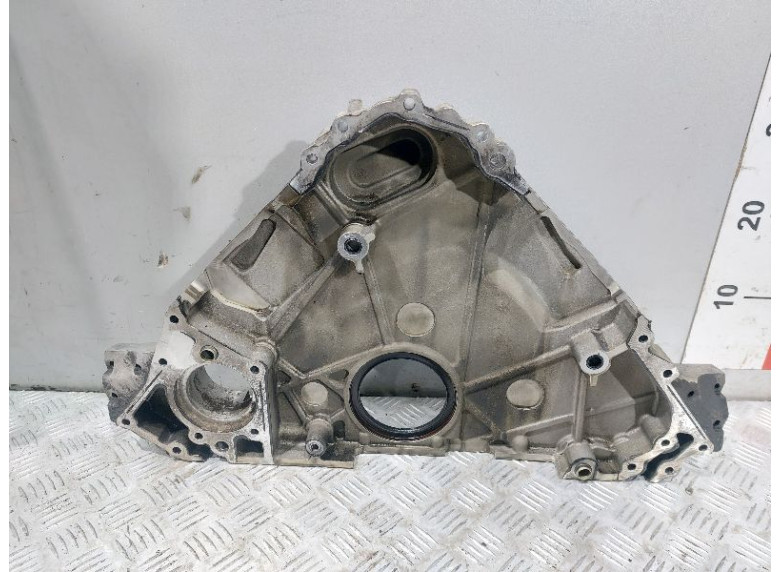 Крышка двигателя передняя к Volkswagen Touareg, 2004г.