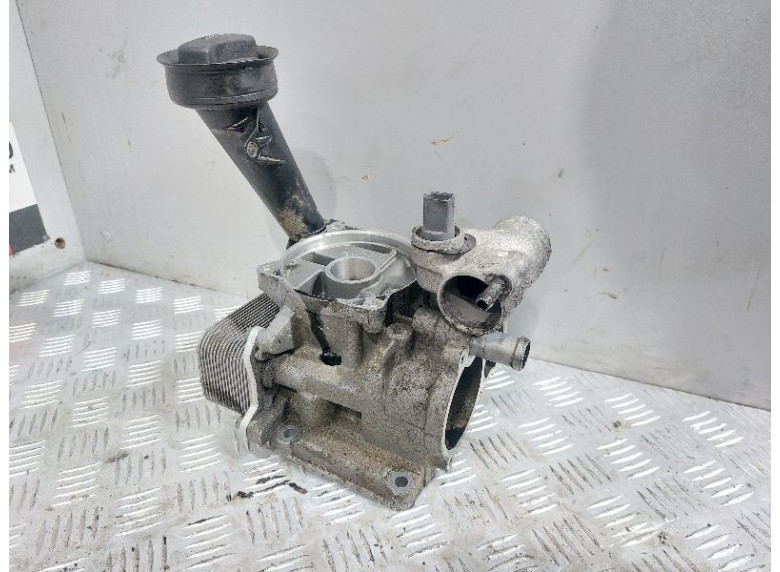 Корпус масляного фильтра к Volkswagen Touareg, 2004г.