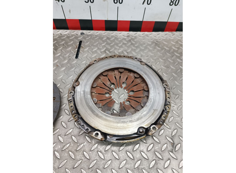 Комплект сцепления к Volkswagen Golf, 2006г.