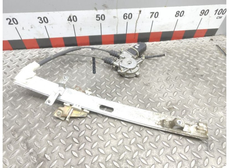 Стеклоподъемник электрический передний левый к Kia Sephia