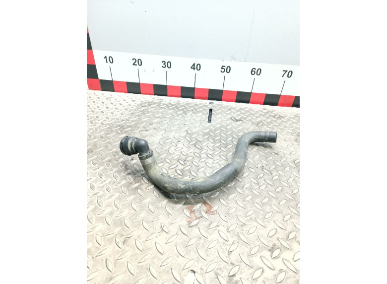 Патрубок отопителя (печки) к Volkswagen Passat, 2003г.