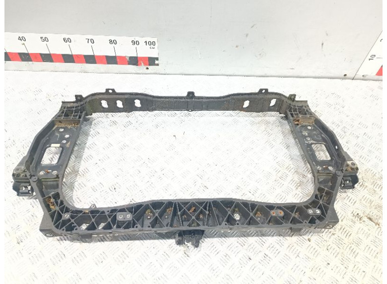 Передняя панель крепления облицовки (телевизор) к Передняя панель крепления облицовки (телевизор) к Kia Rio undefined г. Rio