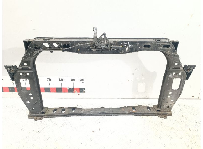 Передняя панель крепления облицовки (телевизор) к Kia Rio