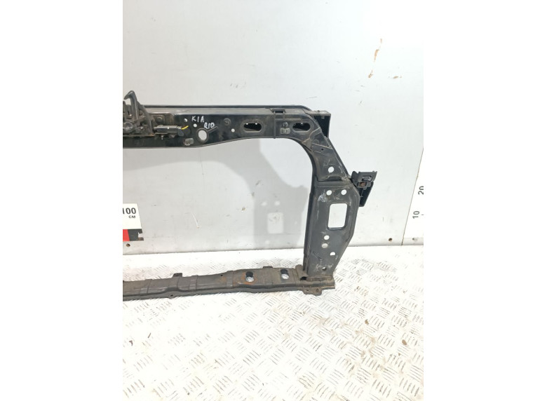 Передняя панель крепления облицовки (телевизор) к Передняя панель крепления облицовки (телевизор) к Kia Rio undefined г. Rio