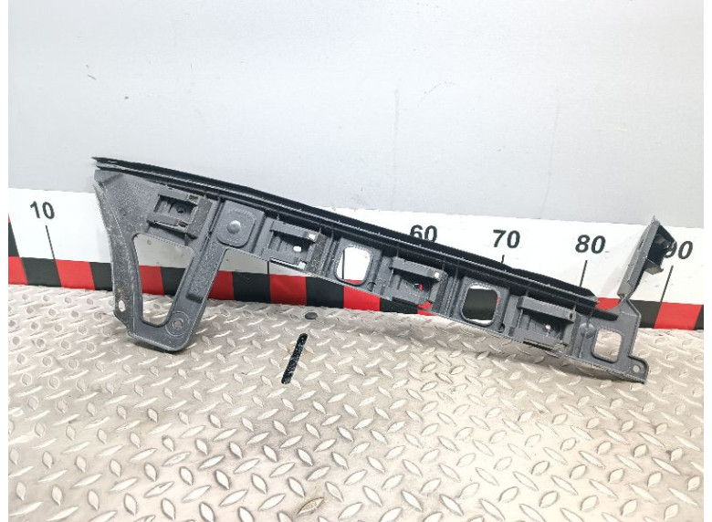 Кронштейн крепления бампера заднего к Volkswagen Passat, 2006г.