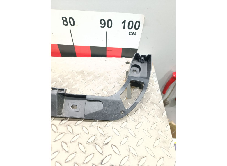 Кронштейн крепления бампера заднего к Volkswagen Passat, 2008г.