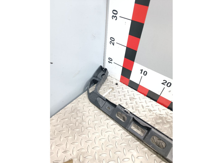 Кронштейн крепления бампера заднего к Volkswagen Passat, 2008г.