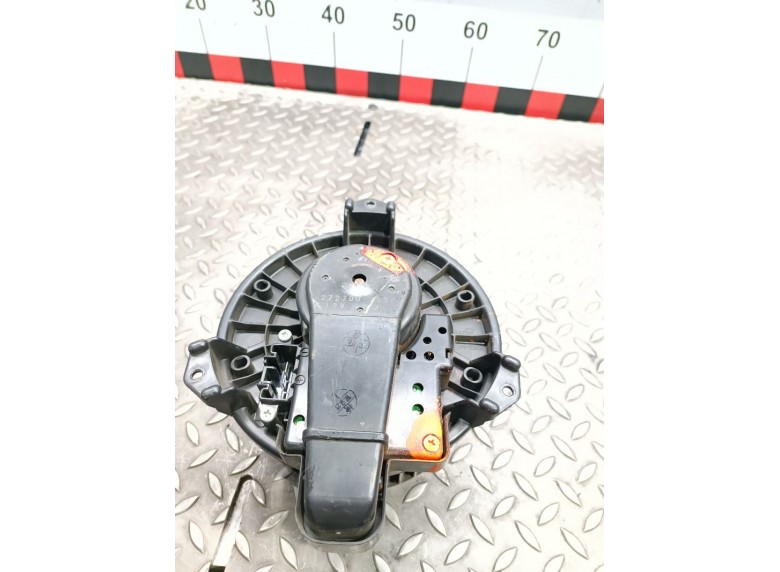 Моторчик печки к Toyota Camry