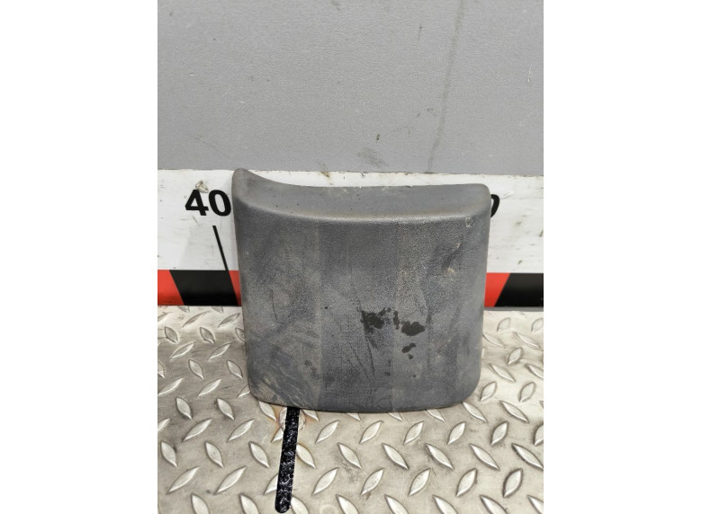 Молдинг (накладка кузовная) к Opel Vivaro, 2002г.