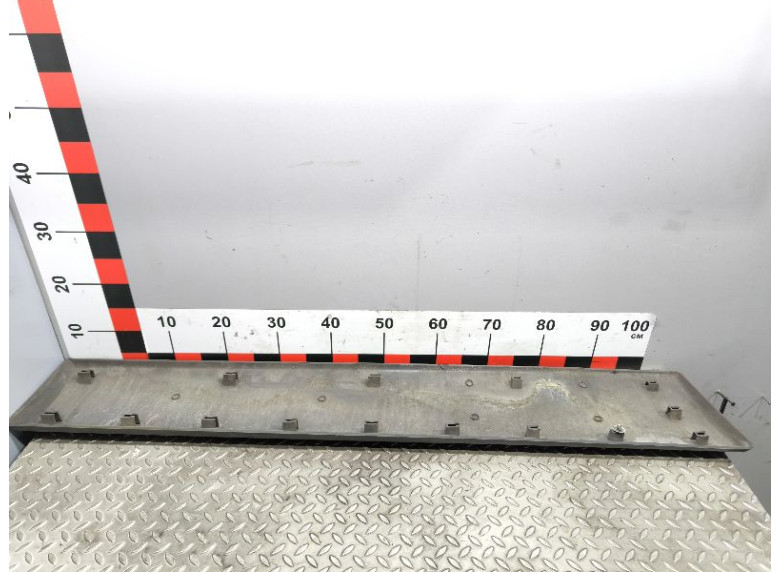 Молдинг (накладка кузовная) к Opel Vivaro, 2002г.