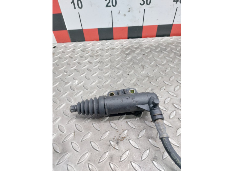 Цилиндр сцепления рабочий к Fiat Grande Punto, 2001г.