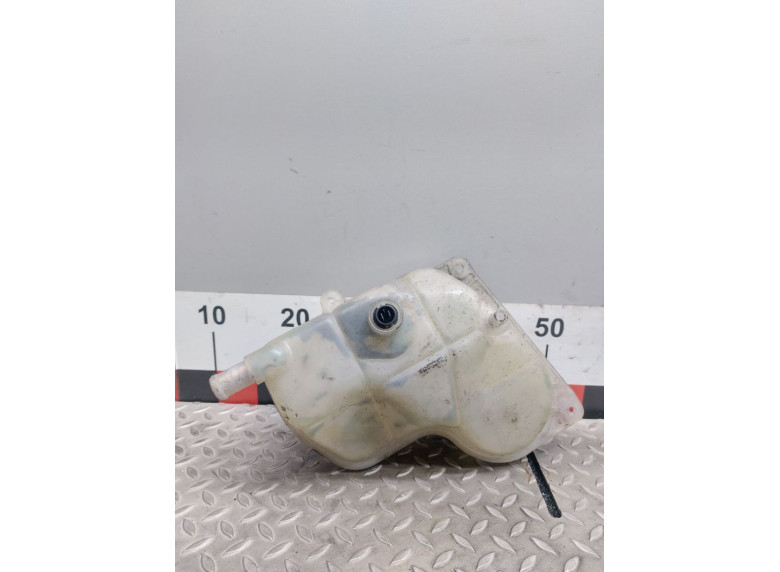 Бачок расширительный к Volkswagen Passat, 1998г.