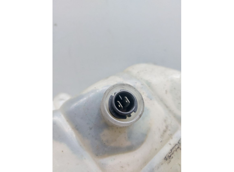 Бачок расширительный к Volkswagen Passat, 1998г.