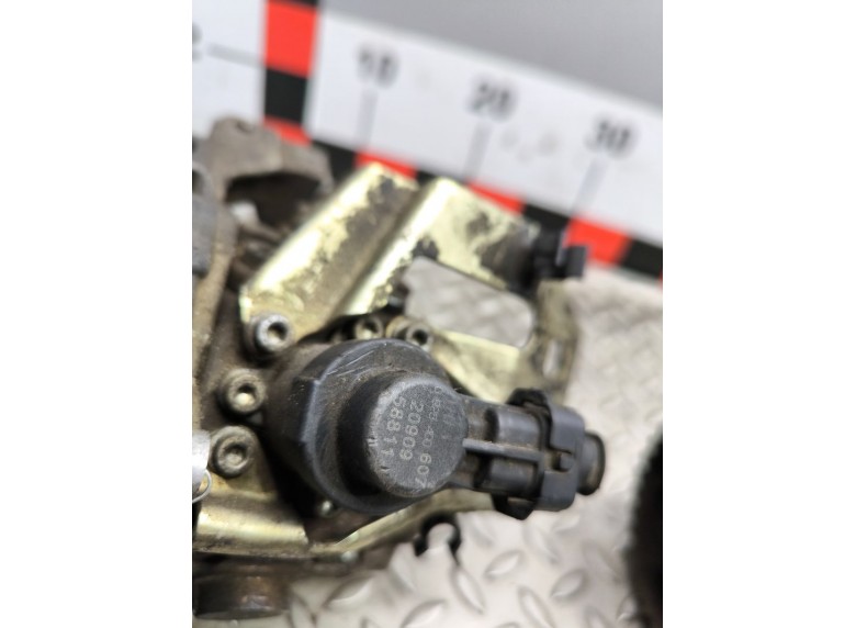 Регулятор давления топлива к Peugeot Partner