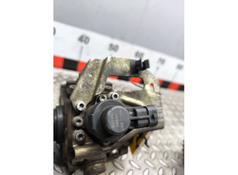 Регулятор давления топлива к Peugeot Partner