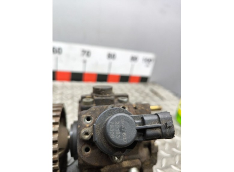 Регулятор давления топлива к Peugeot Partner