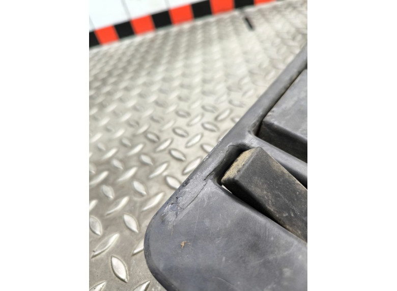 Ручка внутренняя сдвижной двери левой к Iveco Daily, 2001г.