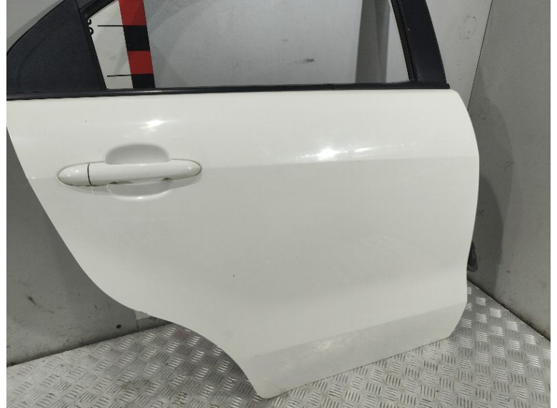Дверь задняя правая к Kia Rio, 2015г.