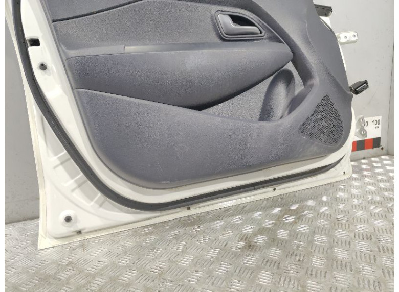 Дверь передняя левая к Kia Rio, 2015г.